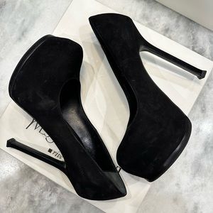 Yves Saint Laurent black suede pump